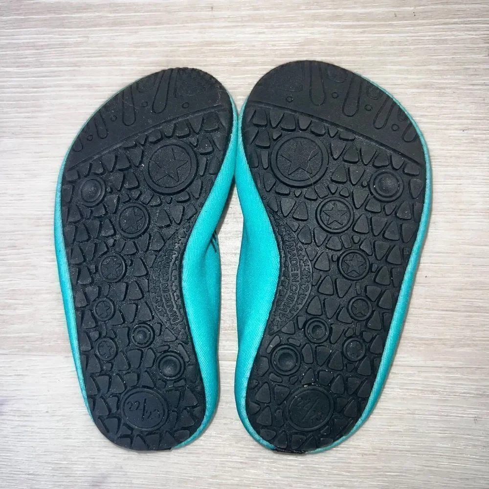 Hi Kitty Water Sports Shoes Aqua/Black Toddler 7-7.5‎